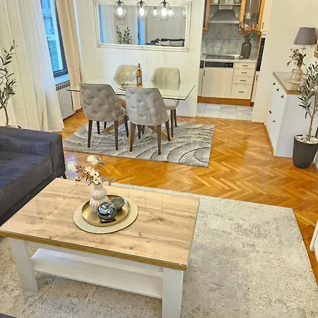 Apartment Miro